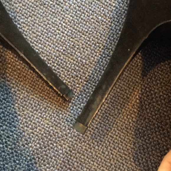 Devi Kroell gold and black ‘fabric’ Pumps - Picture 7 of 8